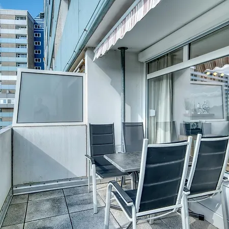 - Haus B, App 0b0303 *